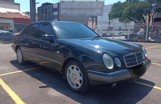 MERCEDES-BENZ E 430 4.3 ELEGANCE V8 GASOLINA 4P AUTOMÁTICO MERCEDES-BENZ E 430 4.3 ELEGANCE V8 GASOLINA 4P AUTOMÁTICO